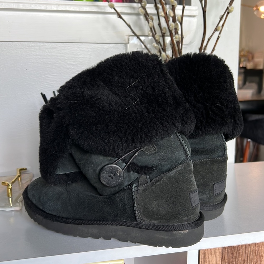 Uggs Black - image 1